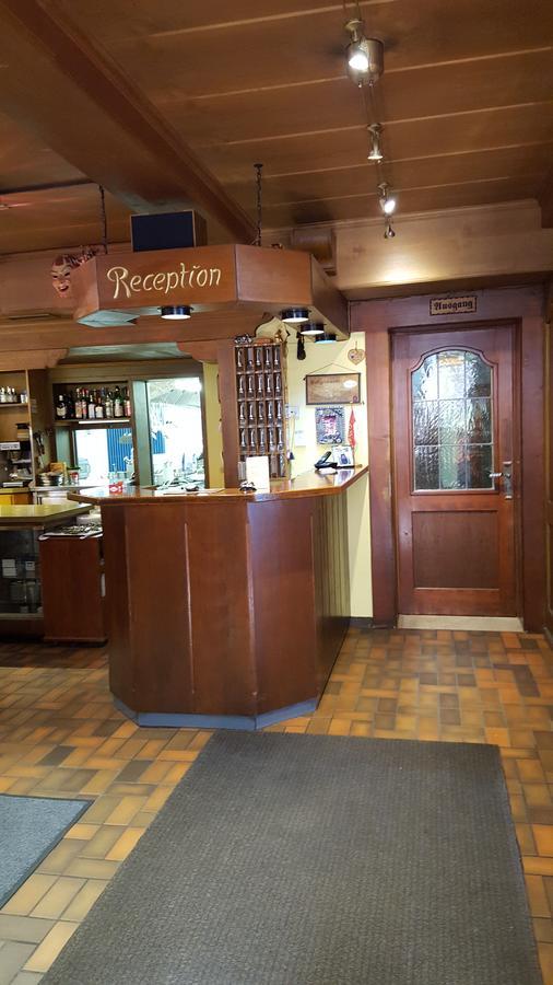 Hôtel Schwarzwaldgasthof Baren à Titisee-Neustadt Extérieur photo
