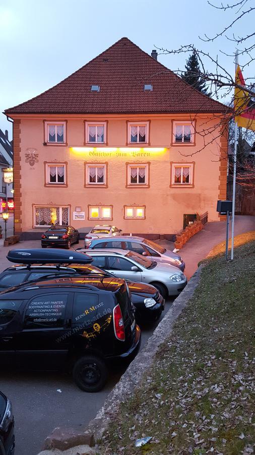 Hôtel Schwarzwaldgasthof Baren à Titisee-Neustadt Extérieur photo